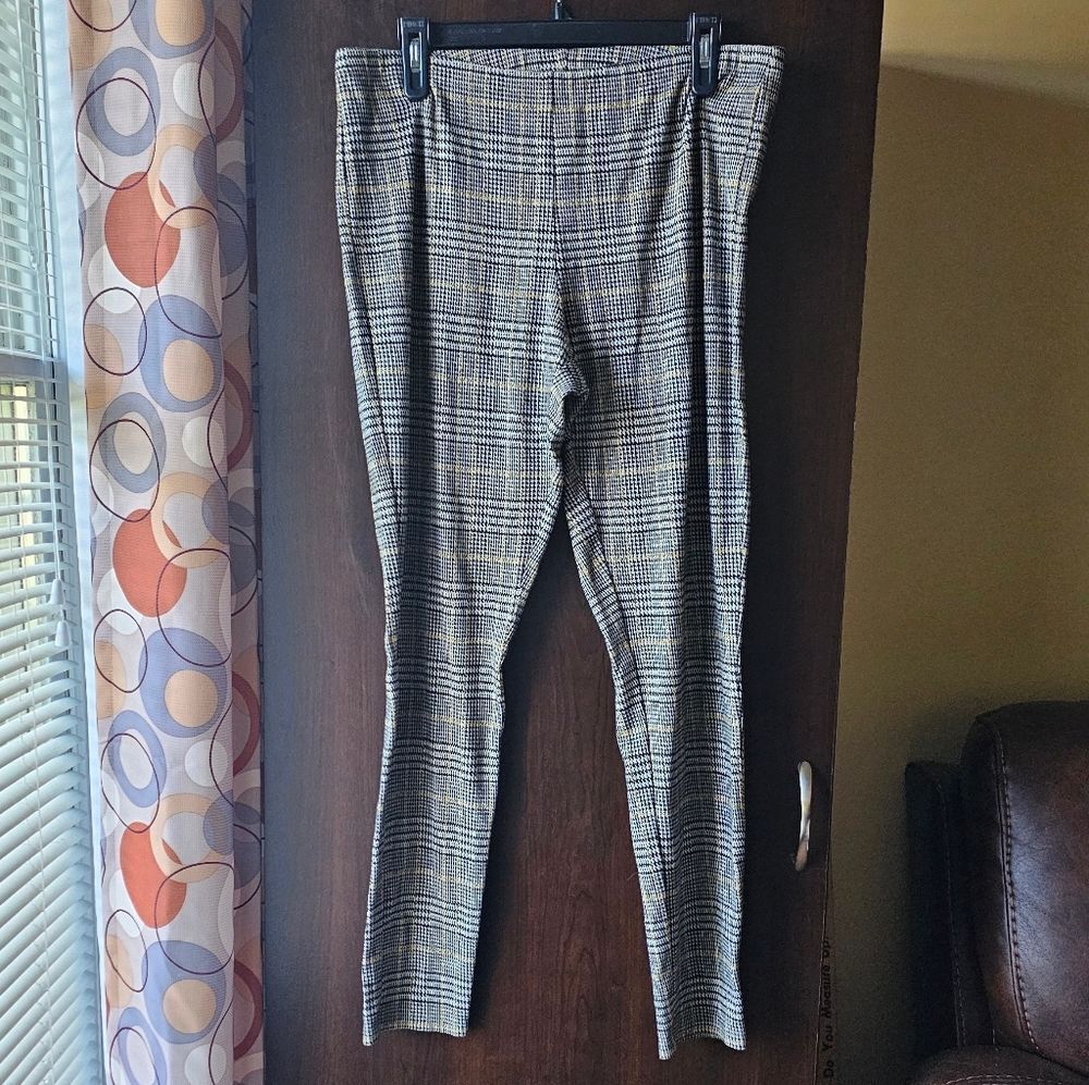 Express Yellow and Black Patterned Pants With Elastic Waistband Size Large